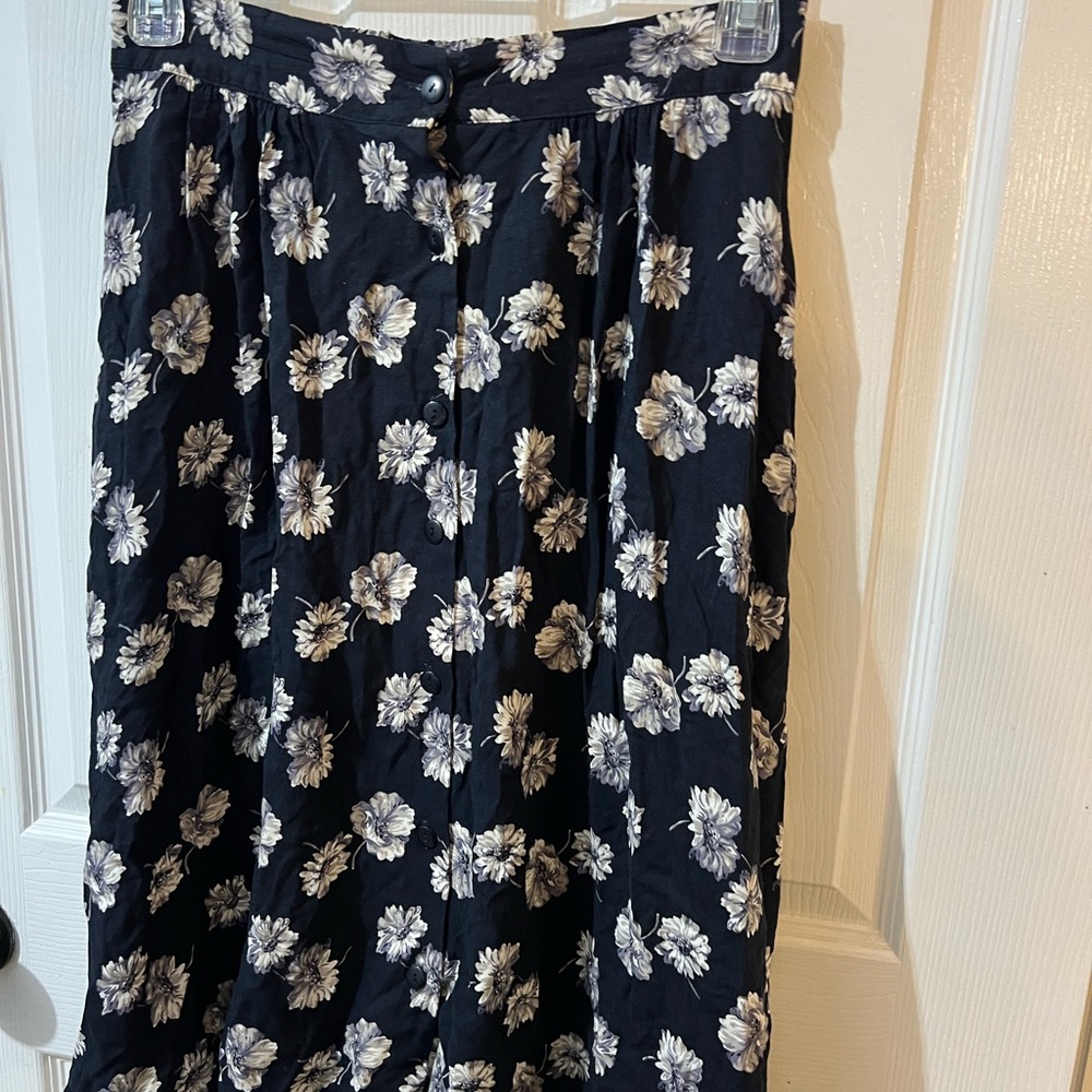 Black Floral Button-Front Maxi Skirt
